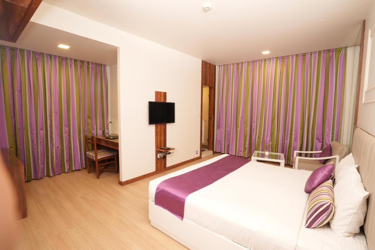 Hotel Hardeo Nagpur Eksteriør billede
