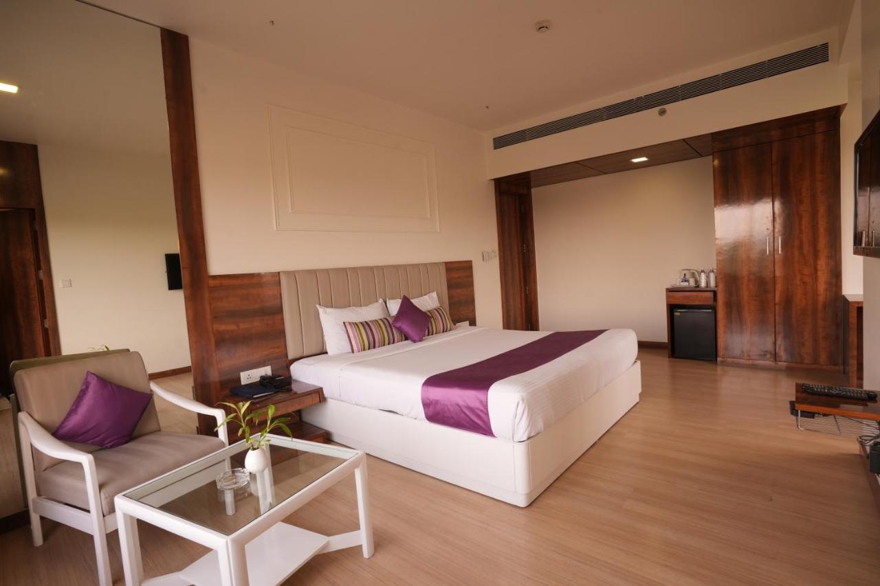 Hotel Hardeo Nagpur Eksteriør billede
