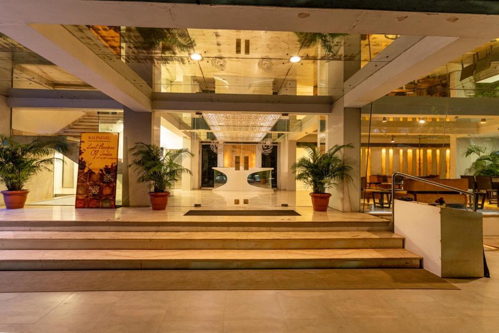 Hotel Hardeo Nagpur Eksteriør billede